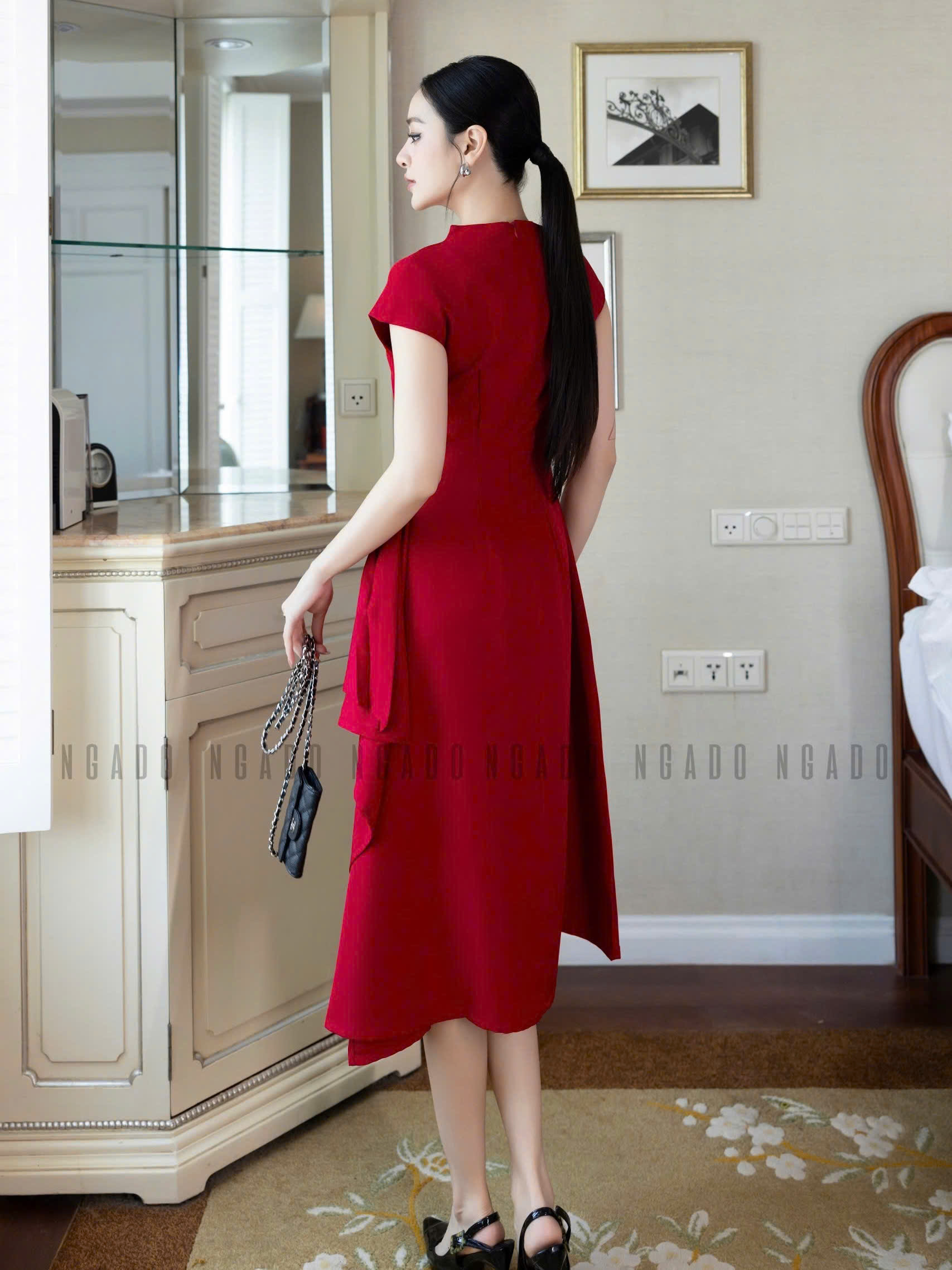[30.10 - Nhập FALAZLIVE02 giảm 200K] Đầm đỏ cổ cao vạt xéo NGADO