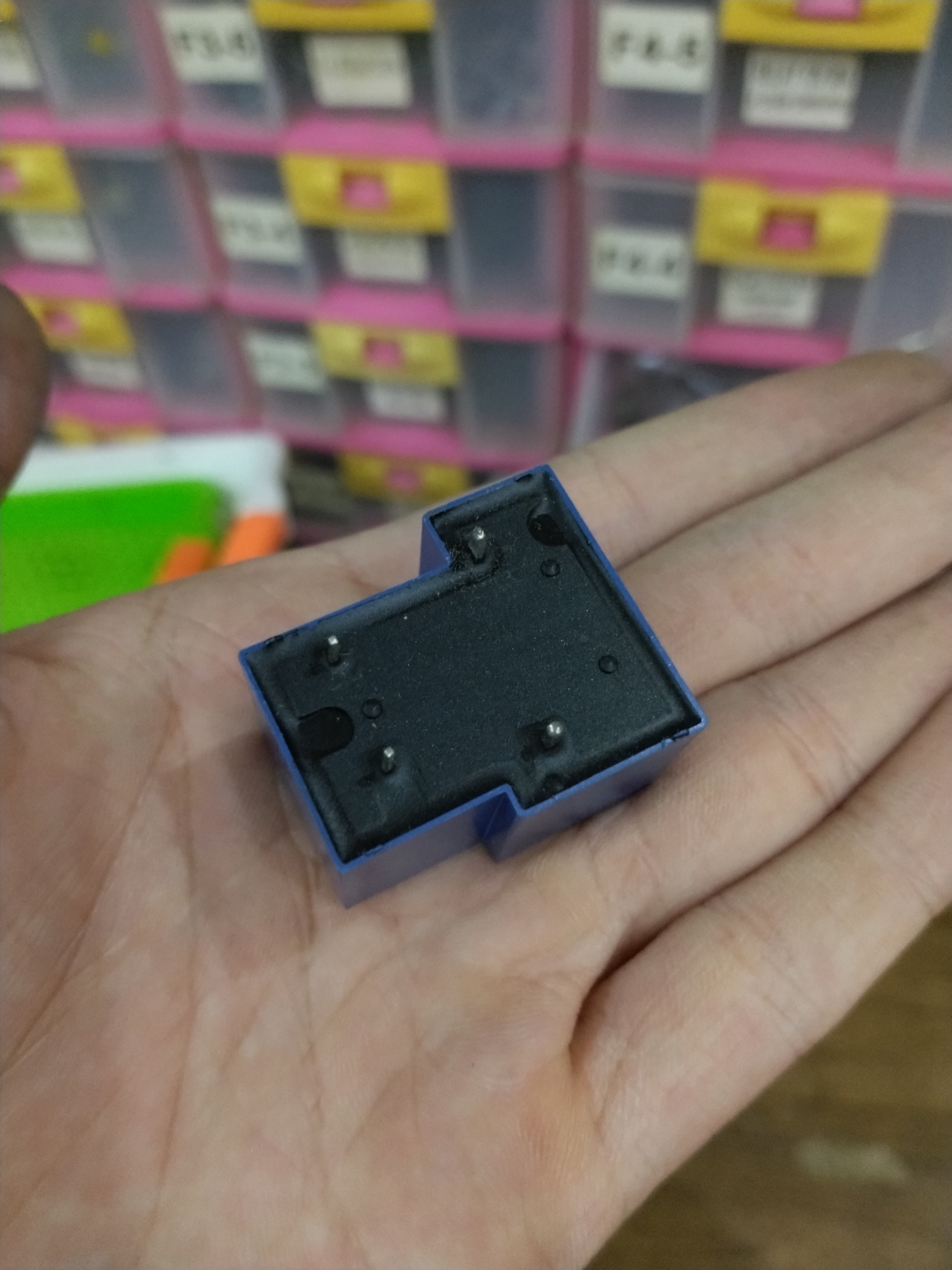 Relay 4 chân SLA-24VDC-SL-A 30A