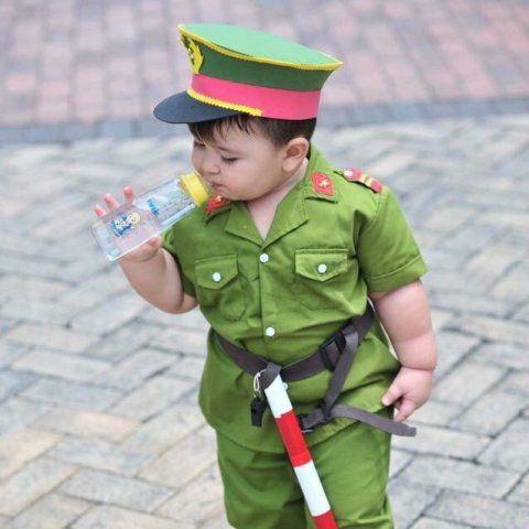 Bộ quần áo công an cho bé trai và bé gái