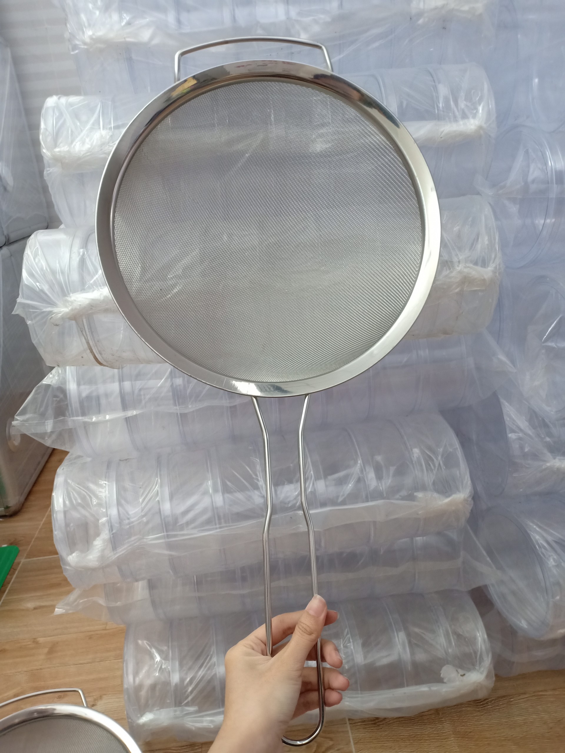 [HCM] Rây inox dày 304 lọc yến/Rây nhựa lọc yến 1 lớp/2 lớp