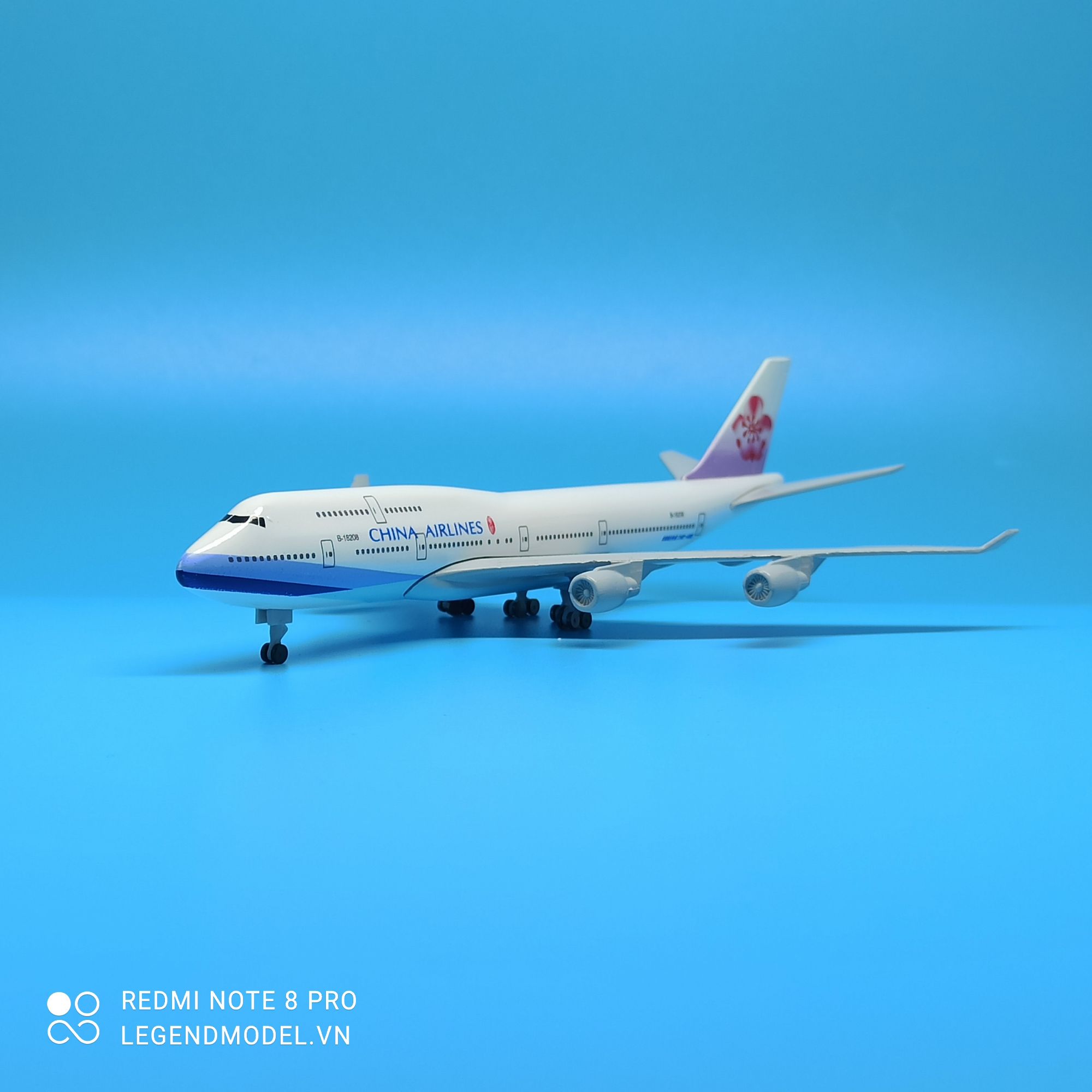 China Airlines Boeing 747 20cm Aircraft Model Made of Durable and Beautiful Metal Material