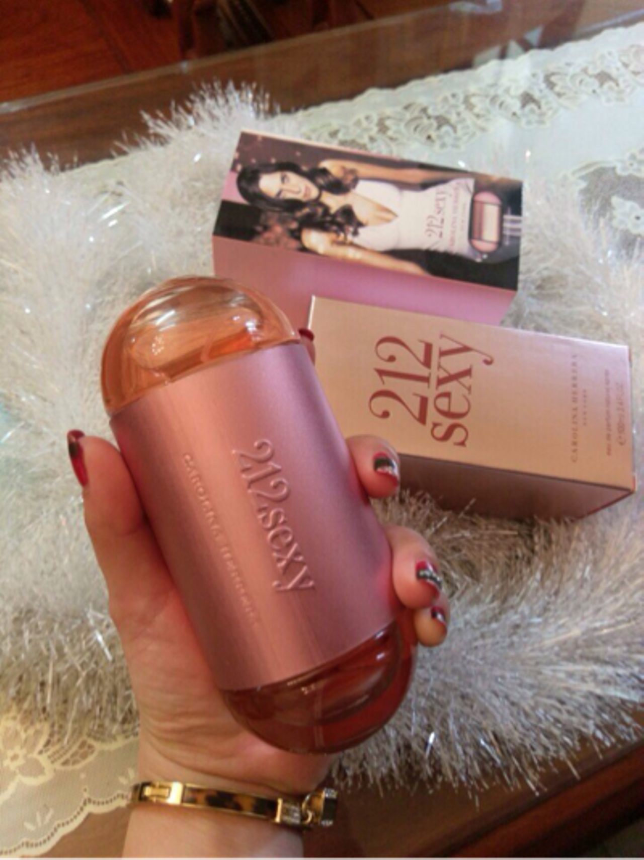 Nước hoa nữ 212 hồng 100ml