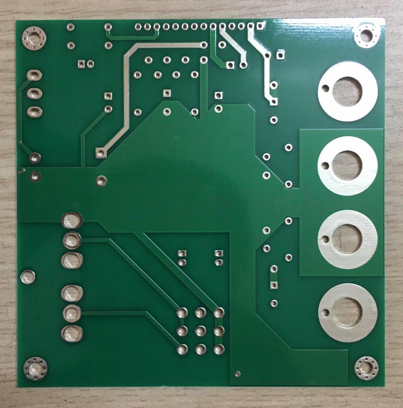 Mạch khuếch đại âm thanh sử dụng chip LA4450