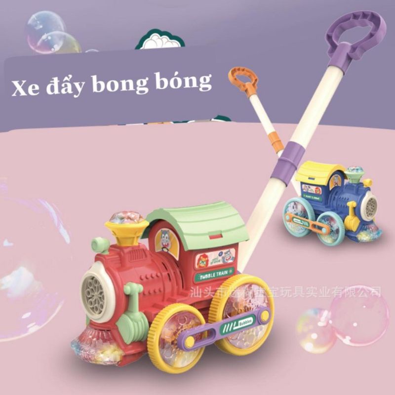 Xe đẩy tàu lửa thổi bong bóng, bé vui chơi