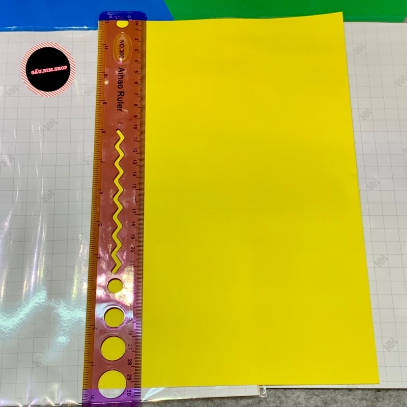 Giấy thủ công decal HH khổ A4 (6 màu/1tệp, có sẵn keo dính)