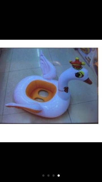 Phao bơi xỏ chân chống lật cho bé