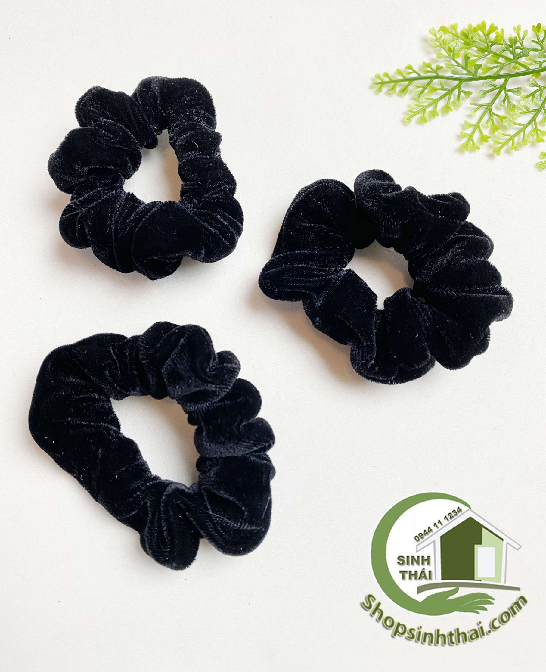 Dây cột tóc vải nhung đen nhỏ