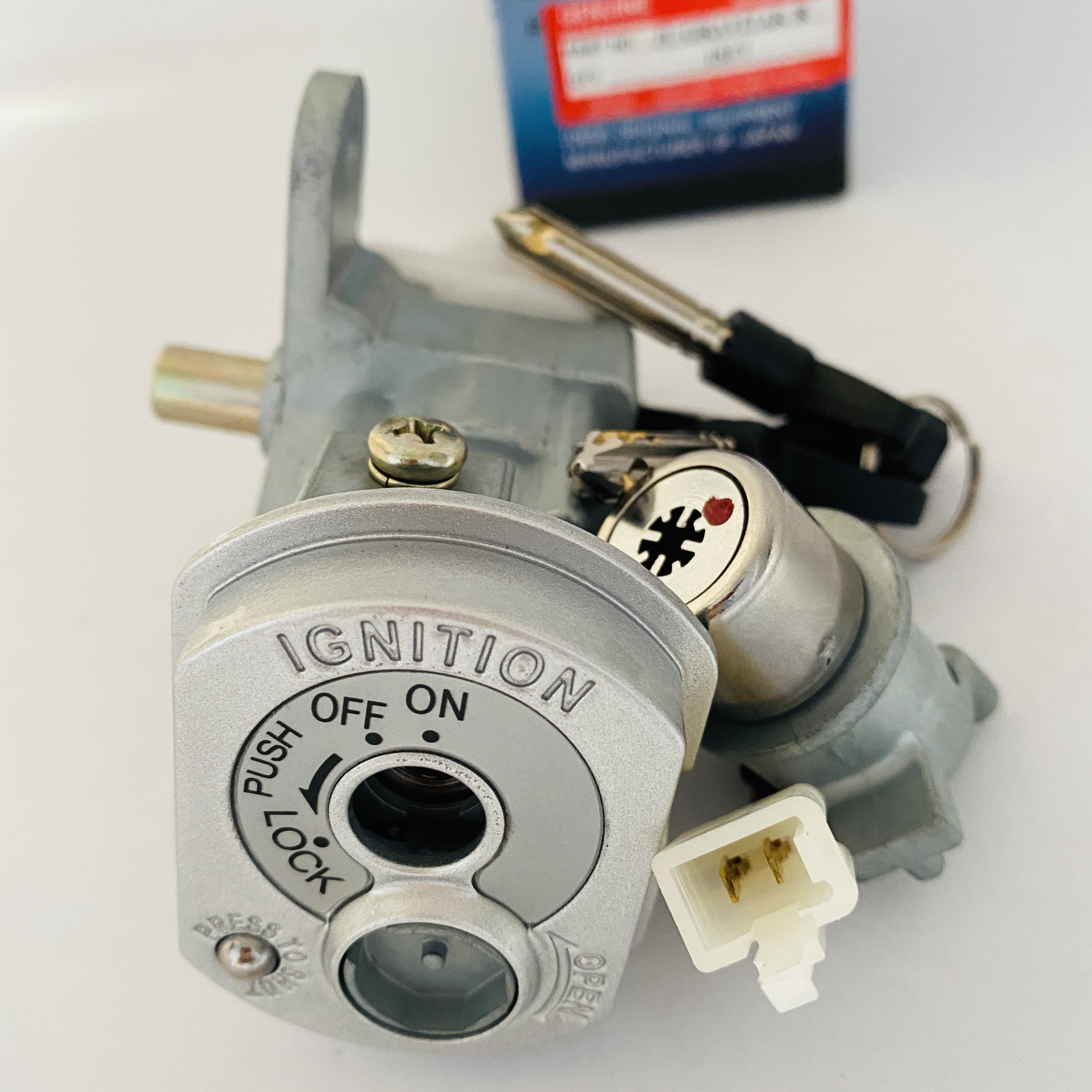 Ổ Khóa Từ 8 Cạnh Yamaha Jupiter Garvitar