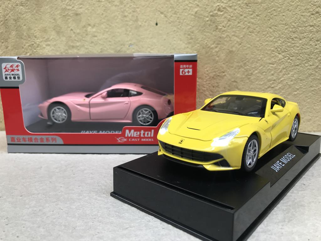 [HCM]Mô hình xe ô tô Ferrari F12 Berlinetta - 1:32