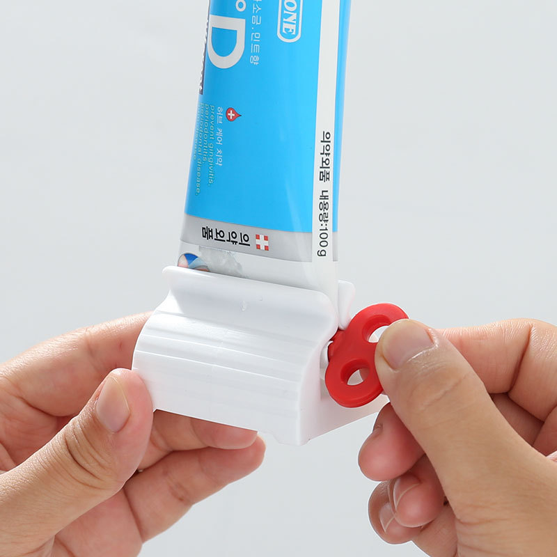 Tools squeezing toothpaste automatic