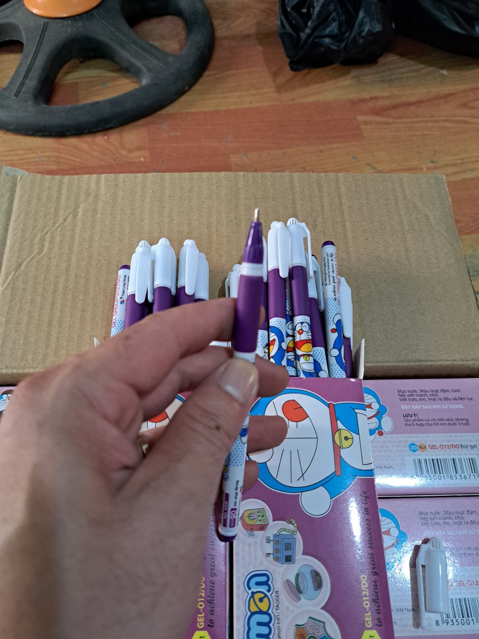 Combo 02 Hộp 40 Cây Bút Gel Doremon Mực Tím ( Ngòi 0,5mm )