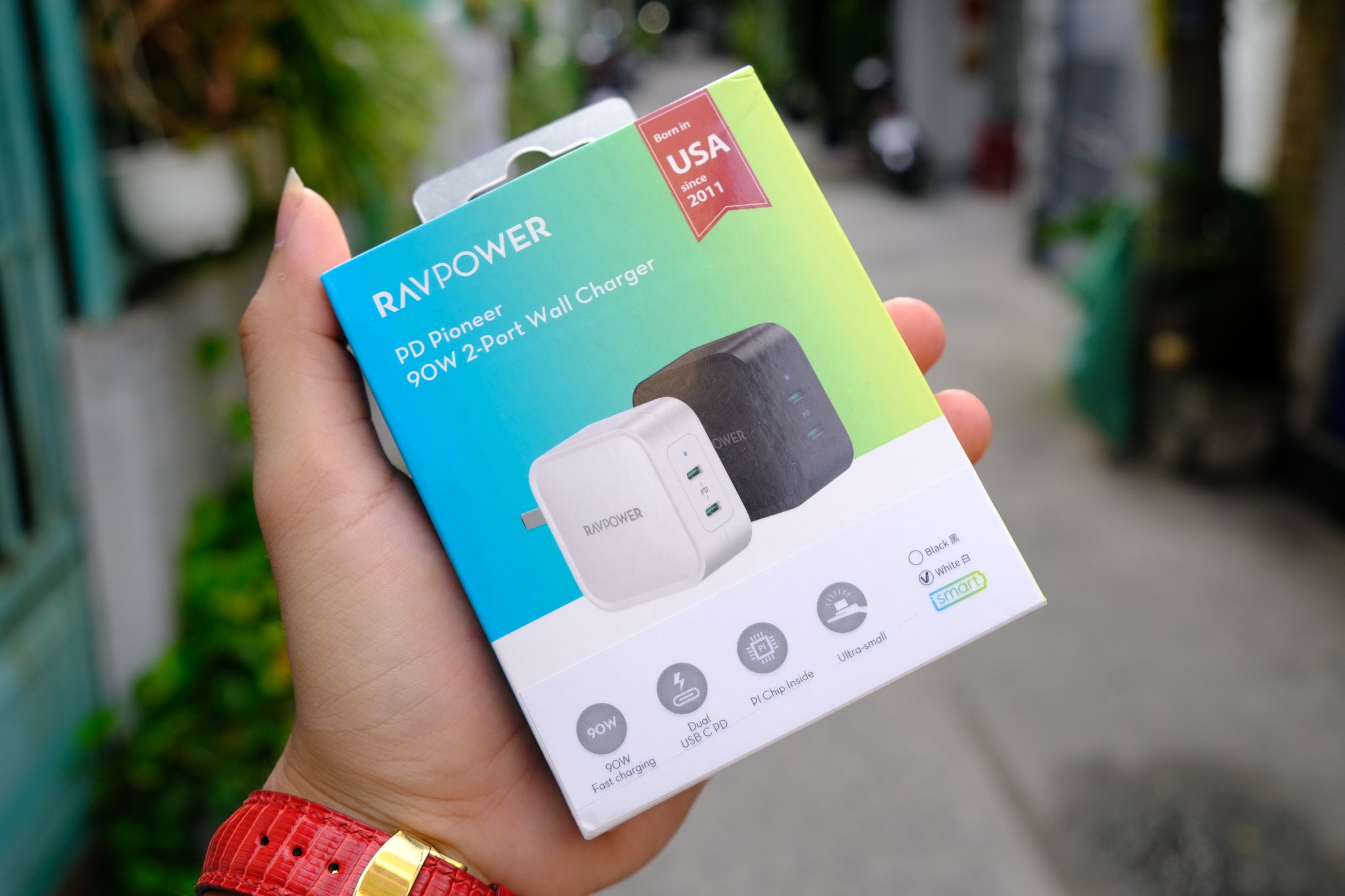 Củ sạc / Cốc sạc Ravpower 90W kèm cáp C to C