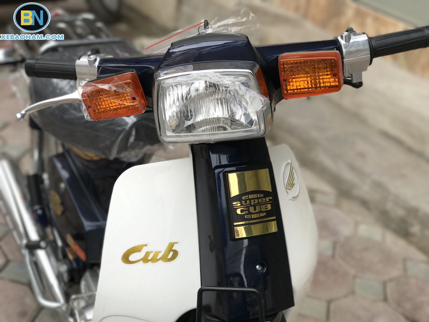 [ GIẢM GIÁ KHÔNG PHANH ] Nắp xi nhan gắn xe CUB 82 - xi nhan