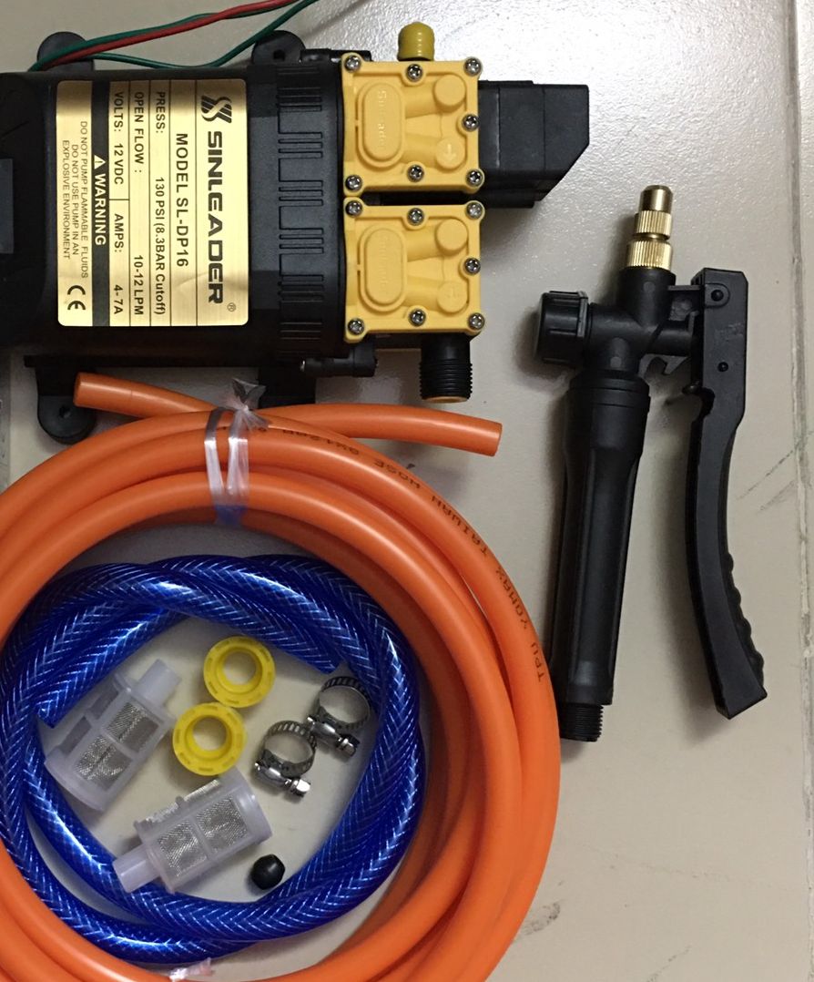 Bộ máy rửa xe cao áp Sinleader đôi 12v kèm nguồn, dây, đầu xịt và phụ kiện giá rẻ