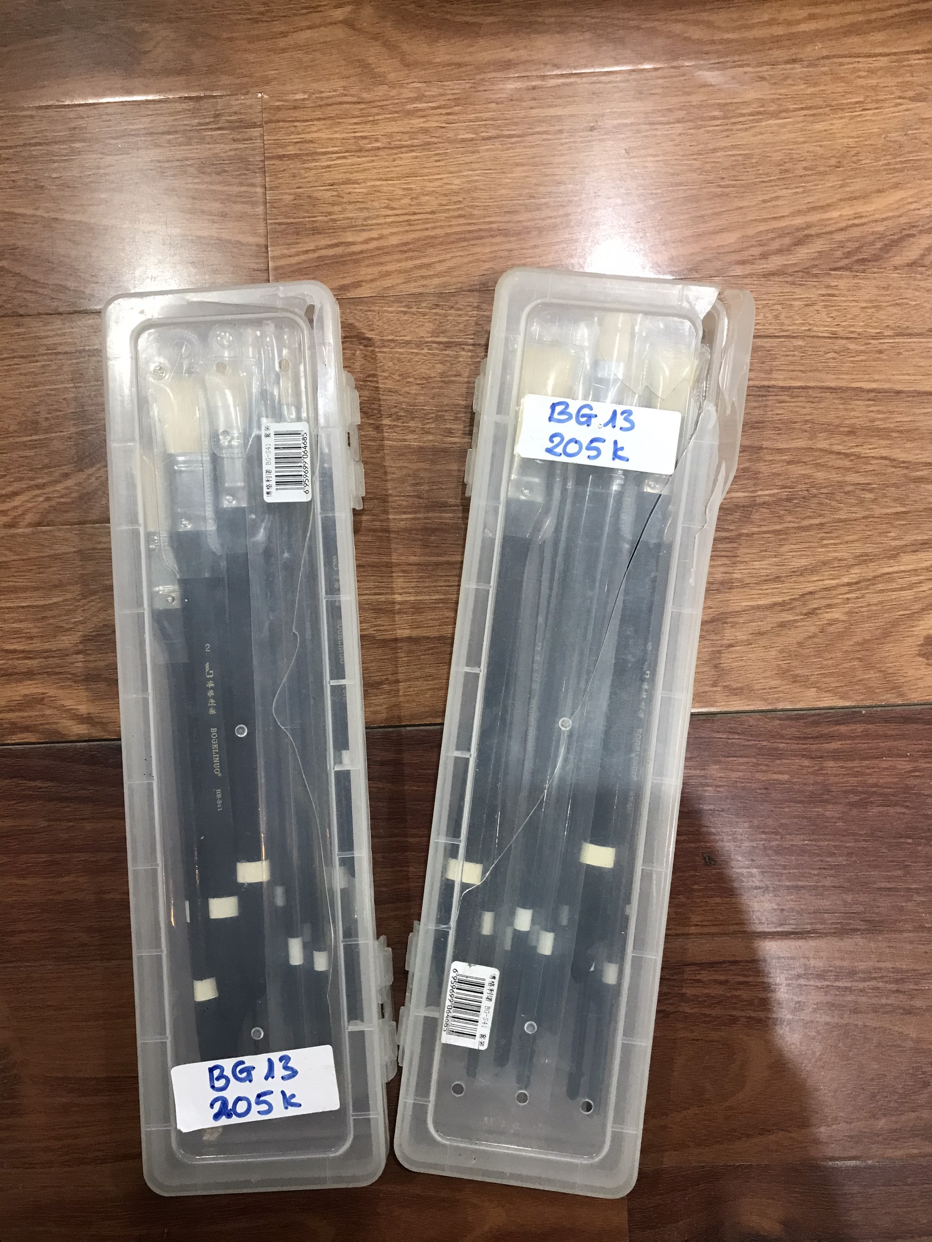 bộ cọ vẽ 13 cây kèm hộp BG13