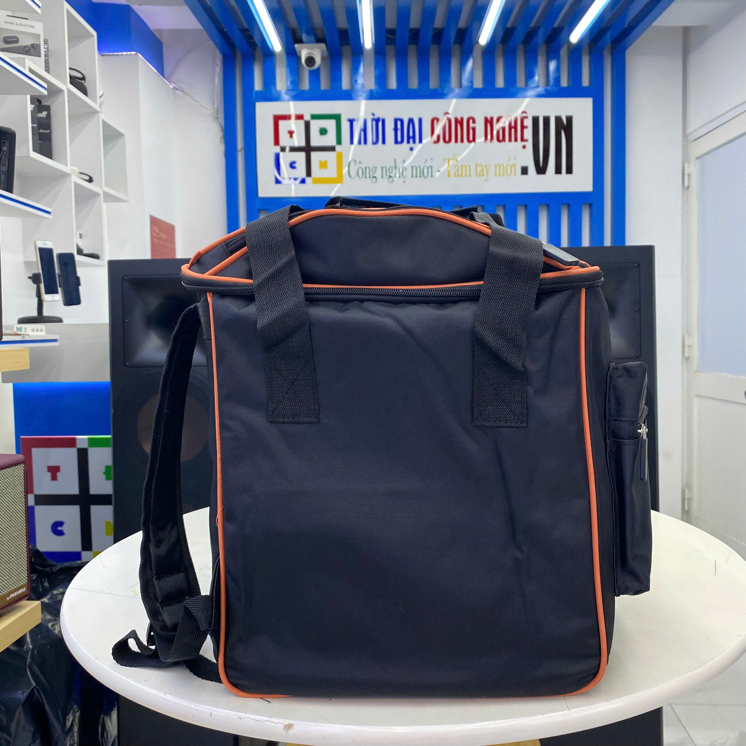 Túi đựng loa JBL Partybox Encore Essential. Kích thước 33x31x31cm