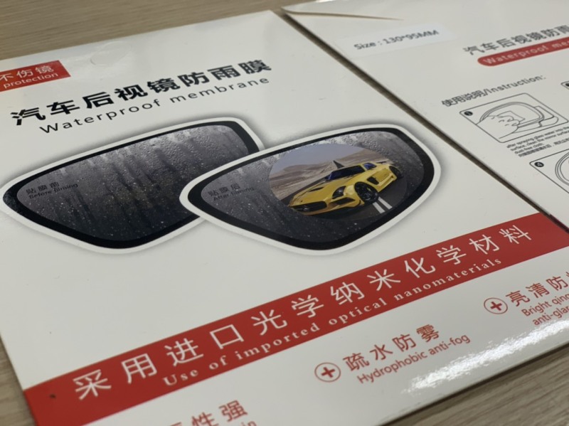 Miếng dán nano chống nước mưa trên kính