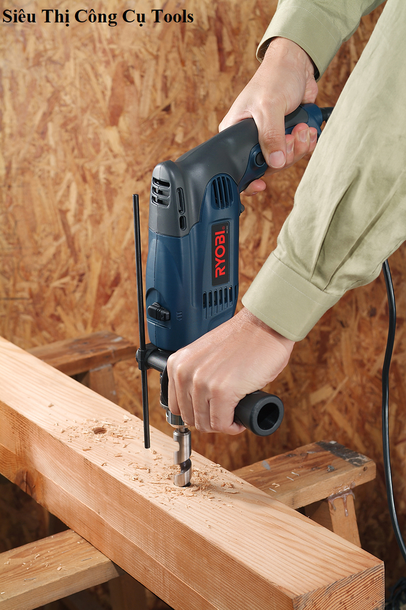 Máy khoan cầm tay 710W (dùng điện) Ryobi PD-196VR