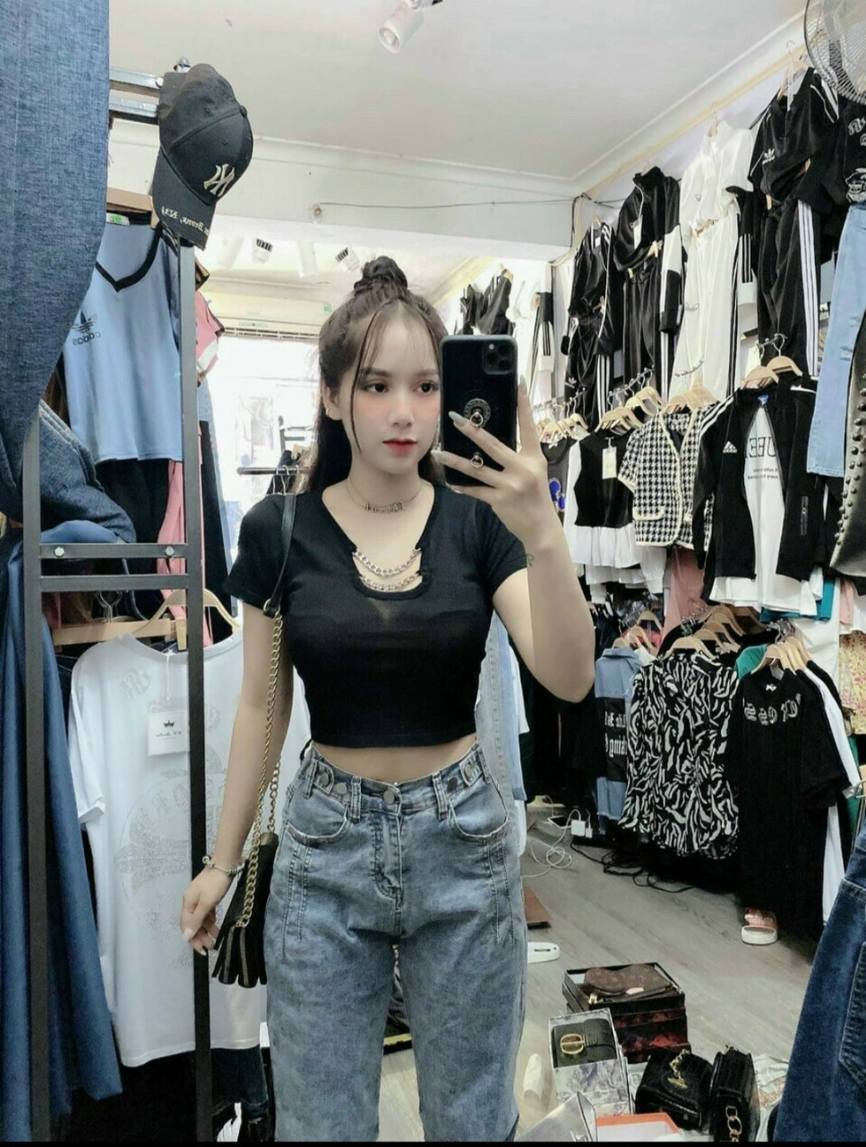 Áo croptop nữ ôm body phối dây xích ngực