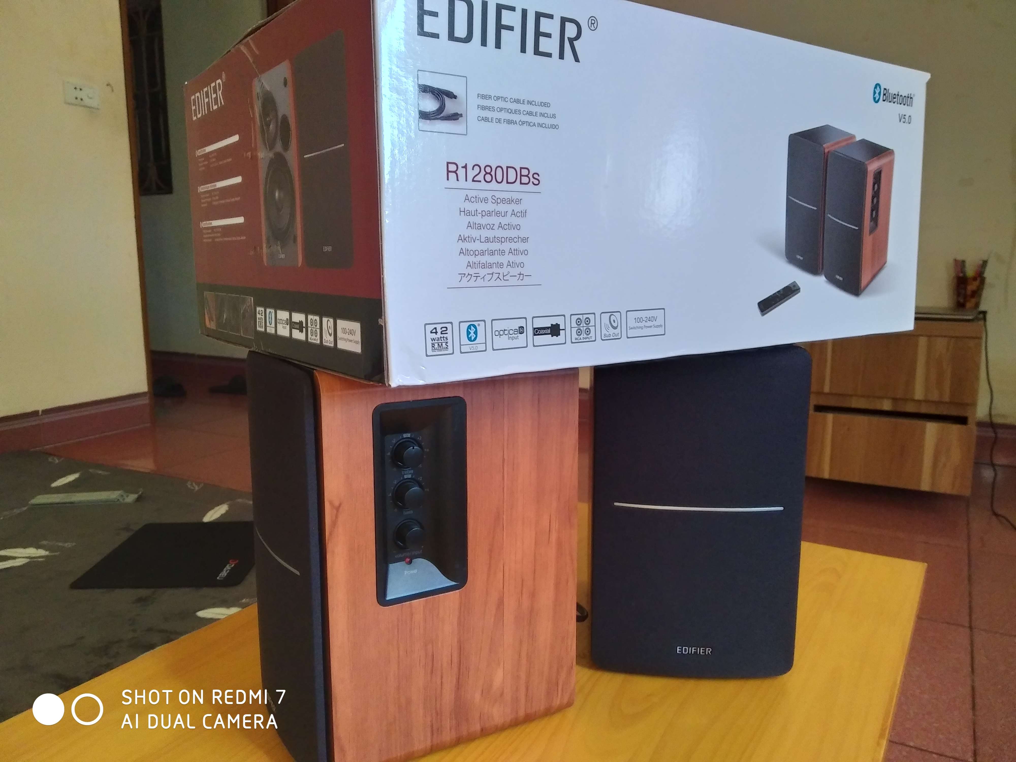 Loa Edifier R1280DBs (model 2020, Bluetooth 5.0, Subout)