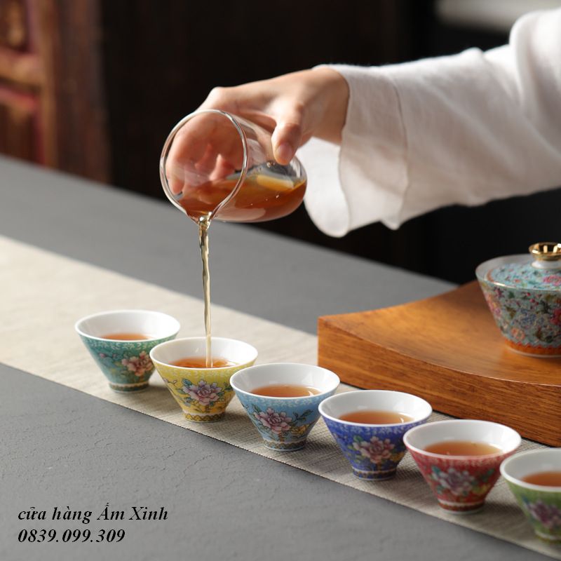 Bộ chén sứ Cảnh Đức vẽ tay thủ công (Bộ 06 chiếc kèm hộp quà)