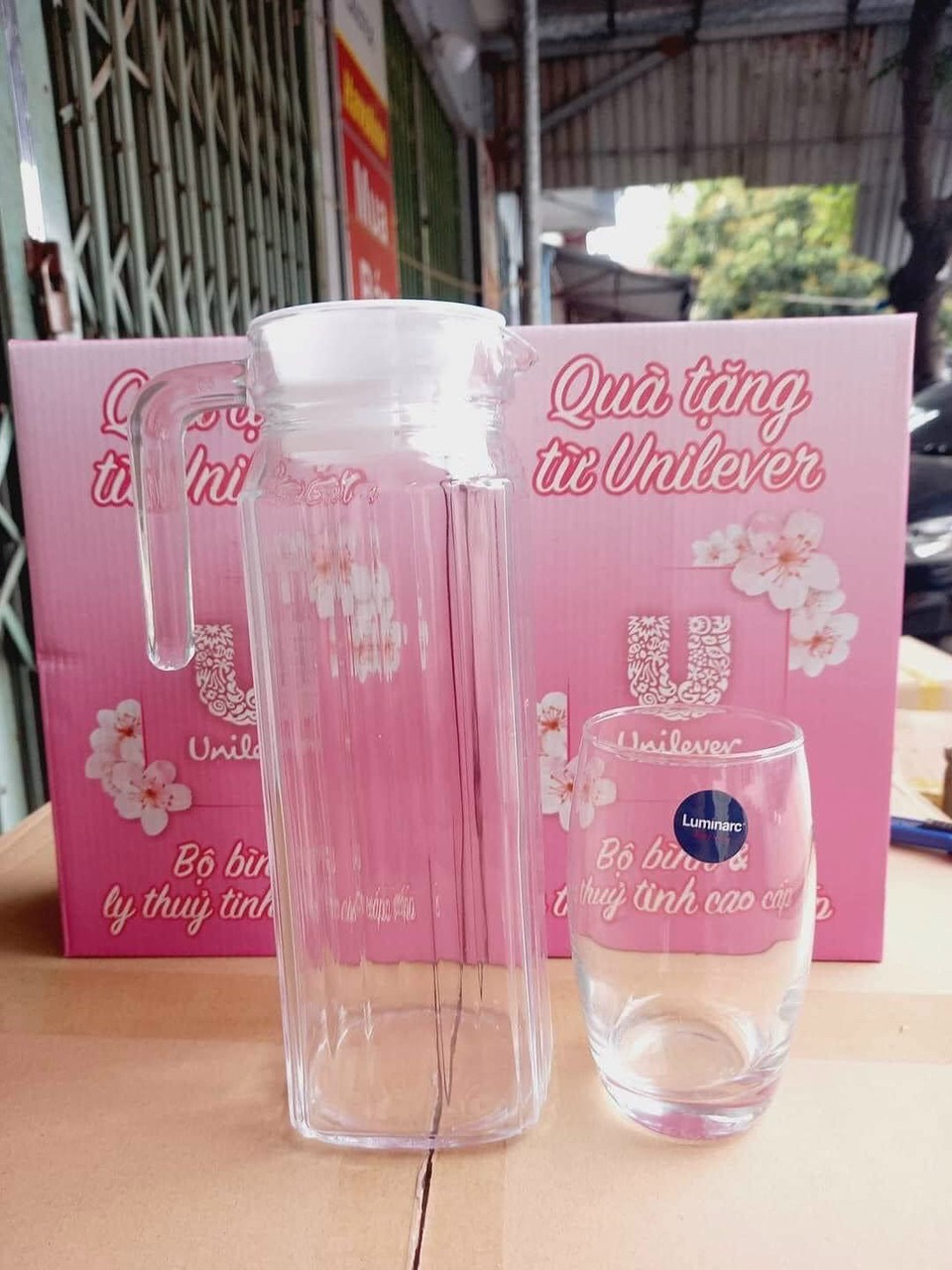 Bộ Bình Kèm Ly Thủy Tinh 1.1 lit