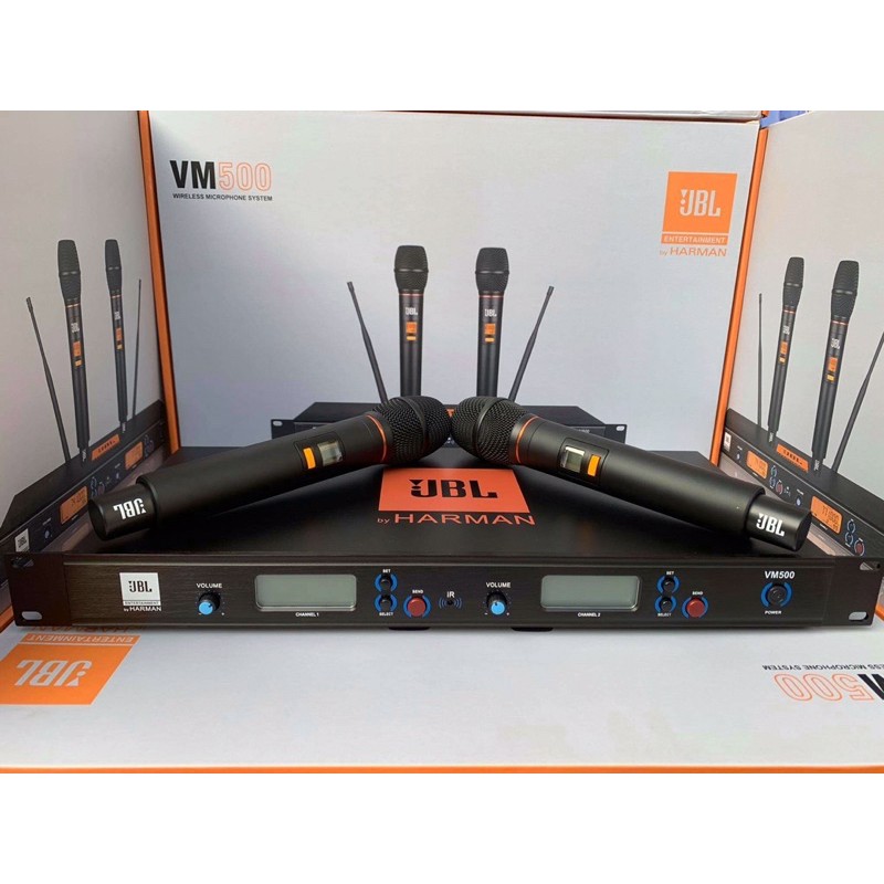 Micro Không Dây Karaoke J-B-L VM500 Bộ Đầu Thu 2 Micro Không Dây J-B-L VM500, Hát Nhẹ Chống Hú, Tiếng Trong Ấm, Được Trang Bị Tính Năng Cảm Biến Tự Ngắt , Sóng Khỏe, Sử Dụng Tốt, Bảo Hành 1 Năm.