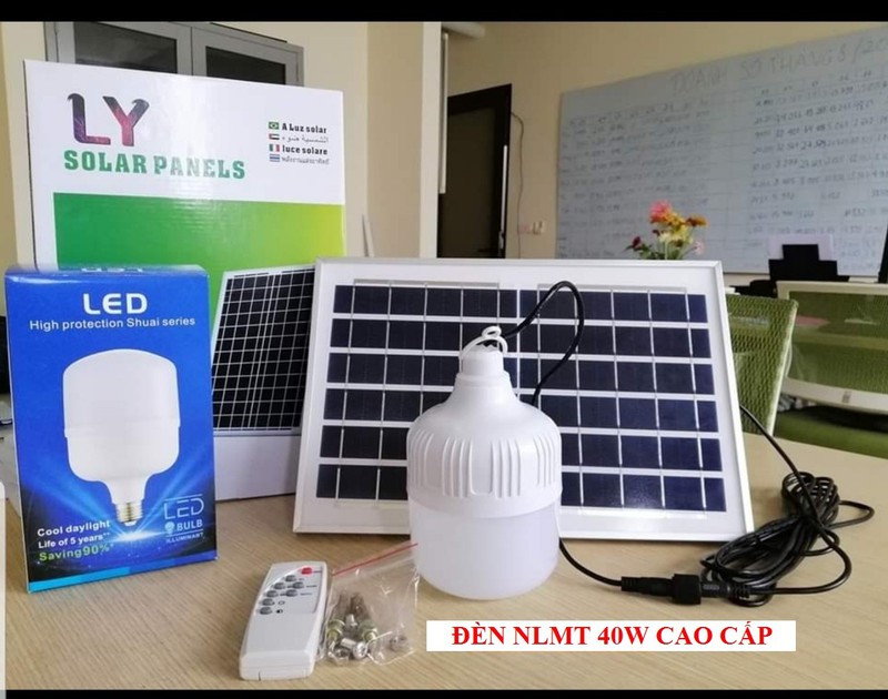 Đèn led năng lượng mặt trời 40W pin khổ lớn cao cấp