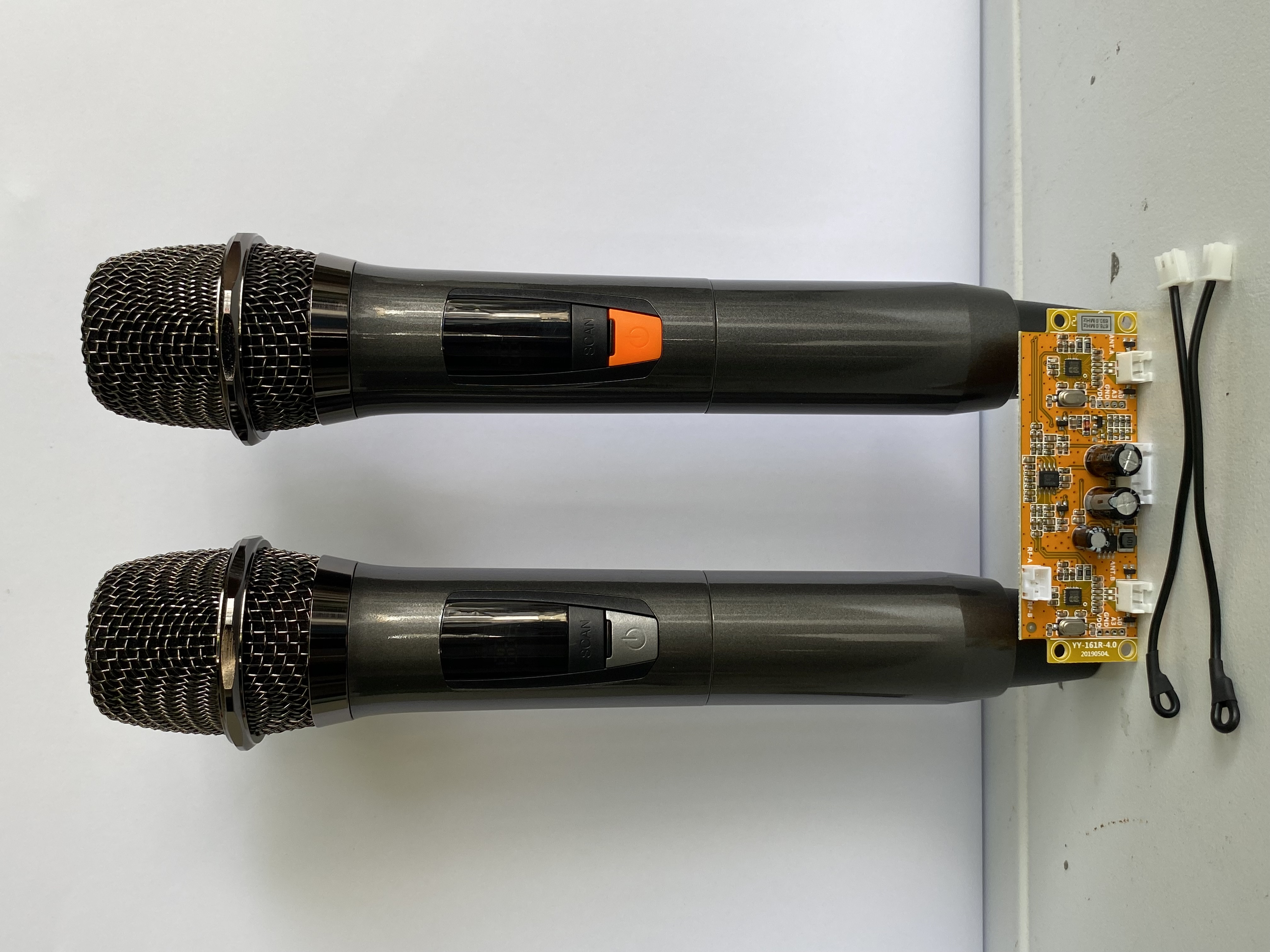 MICRO KHÔNG DÂY CAO CẤP THÂN NHÔM LH-199TX