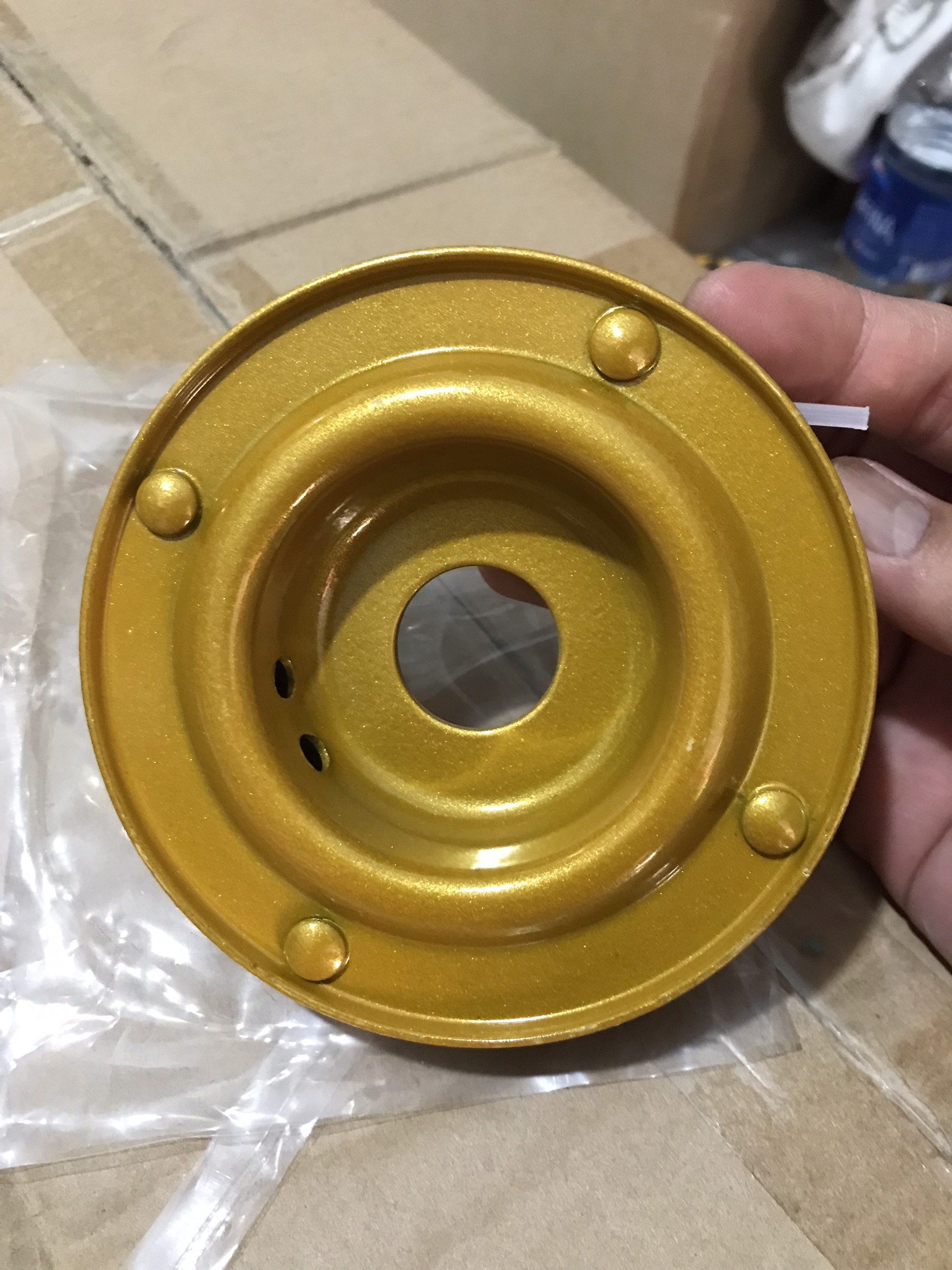Ổ cước cắt cỏ 4 chấu bằng sắt không rỉ . có con lăn. ảnh thật 100%