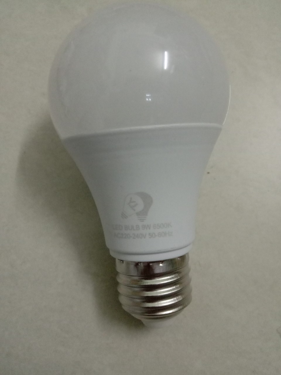 Đèn led bulb 3w đến 7w dùng trang trí ngoài trời