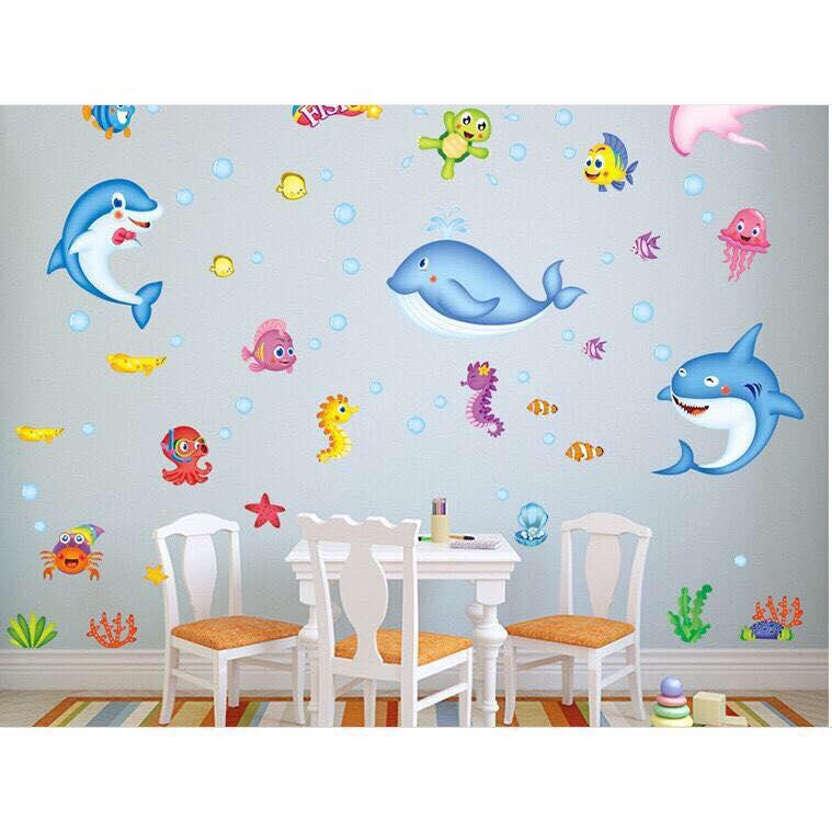decal dán tường mẫu cá heo vui nhộn