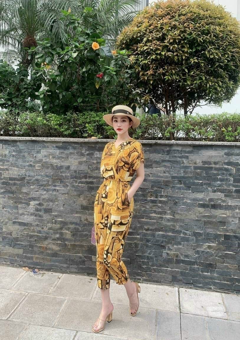 [HCM]Jum nữ dạo phố quần dài áo cánh dơi cột nơ eo cổ V