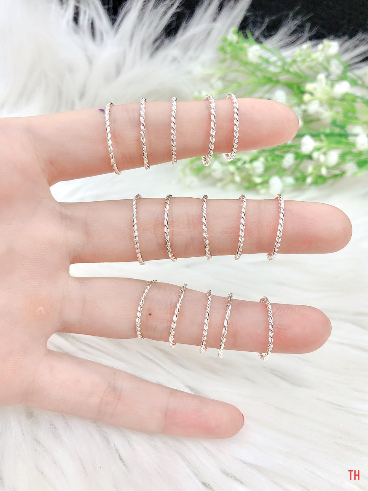 Nhẫn nữ xoắn bạc ta nguyên chất