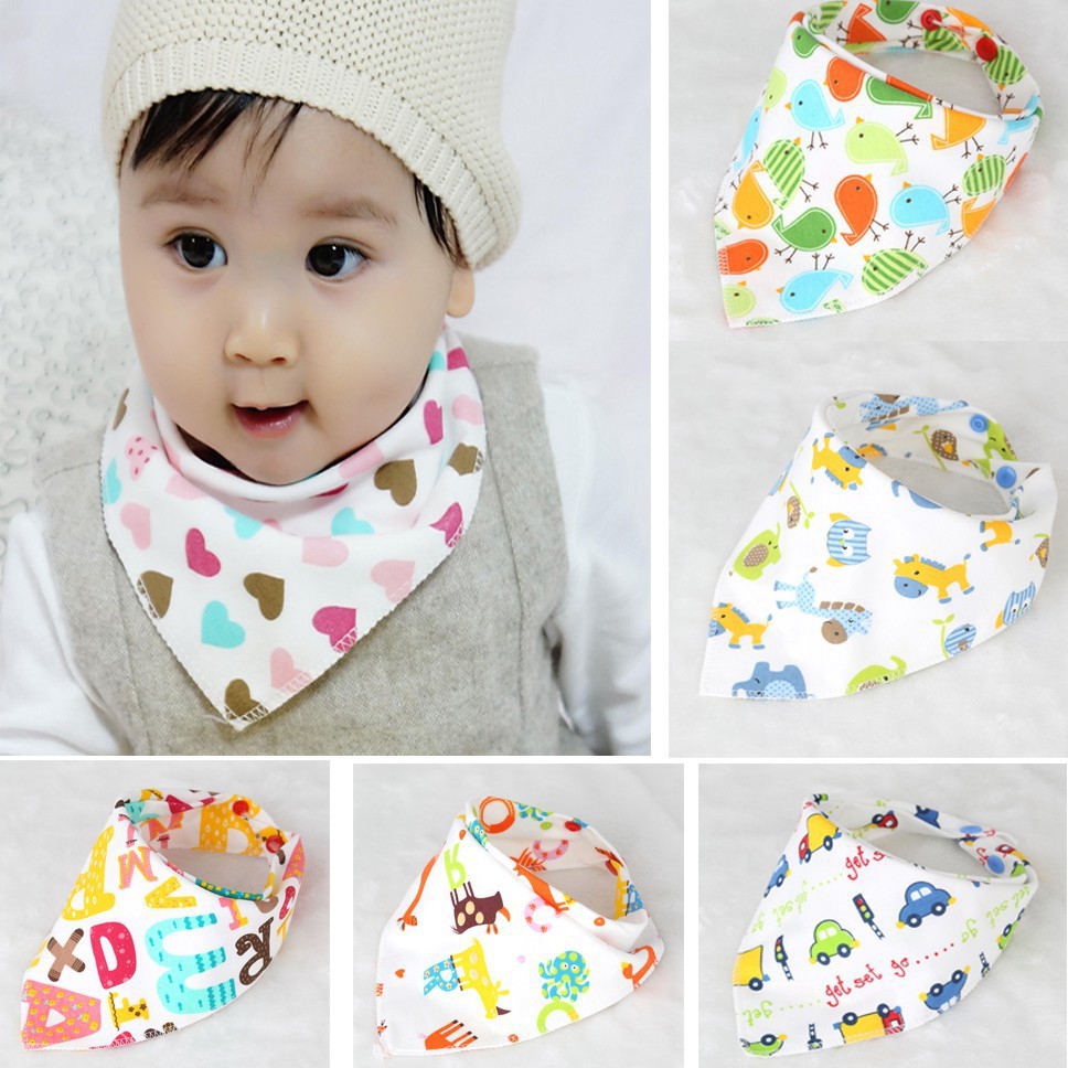Yếm Tam Giác Ăn Dặm Cotton Cài Nút Cho Bé