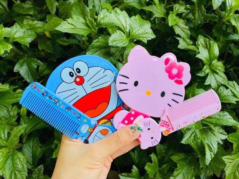 Gương kèm lược cute