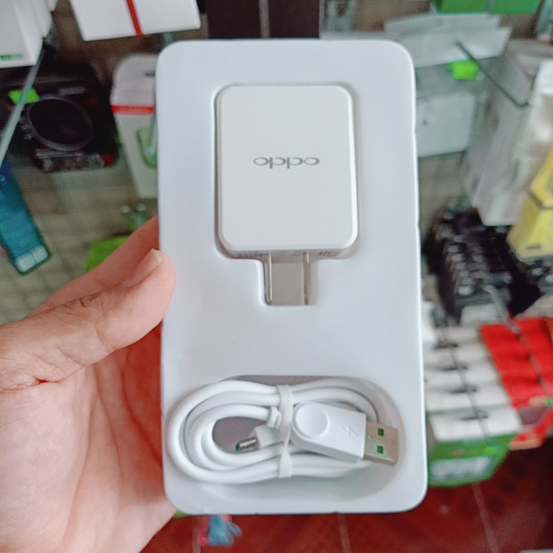 Bộ sạc nhanh Oppo AK717