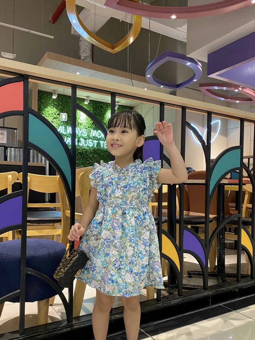 ĐẦM BÉ GÁI CỔ NÚT XẾP LY SANG TRỌNG