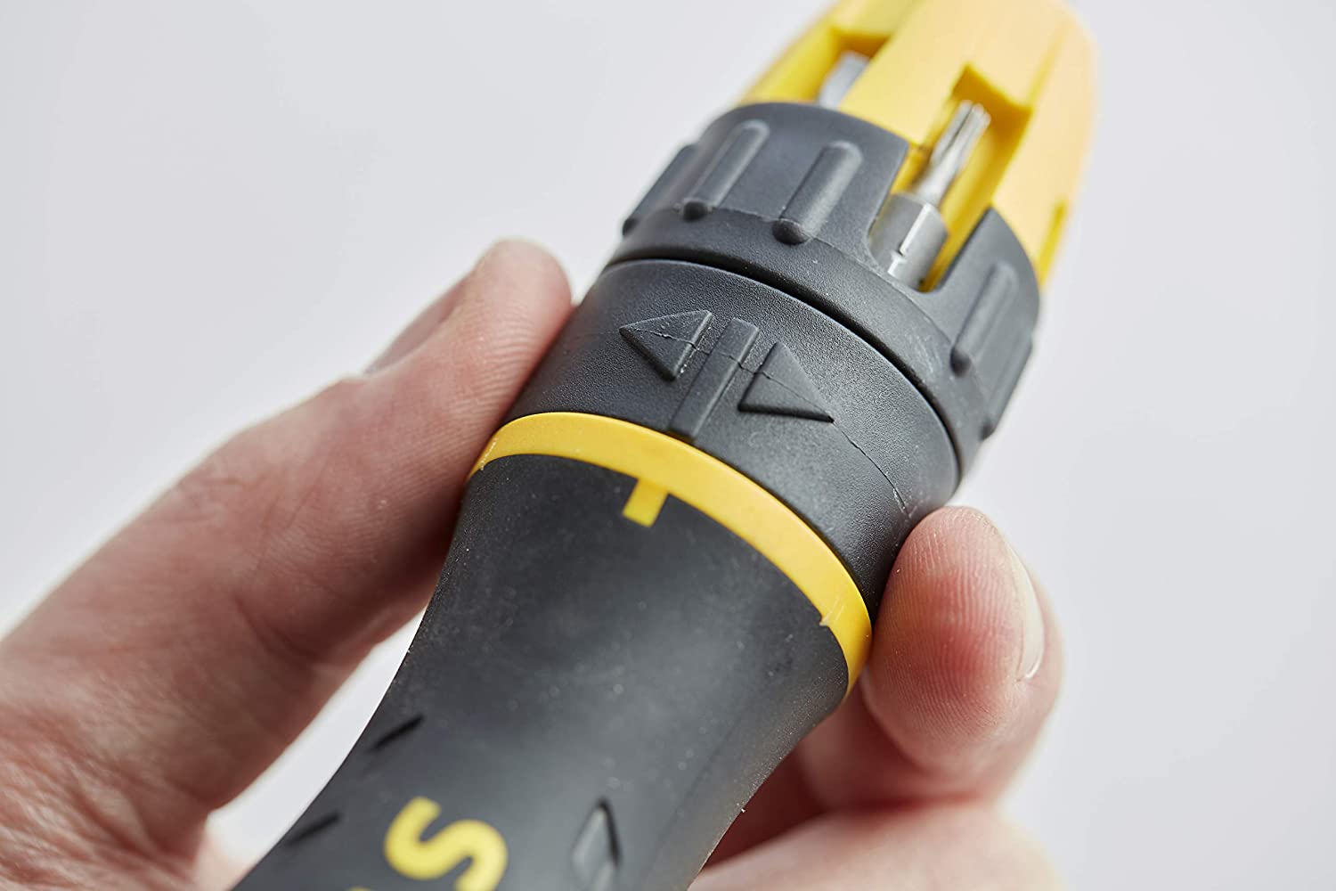 Đầu tô vít tự động Stanley 68-010 (Đen)