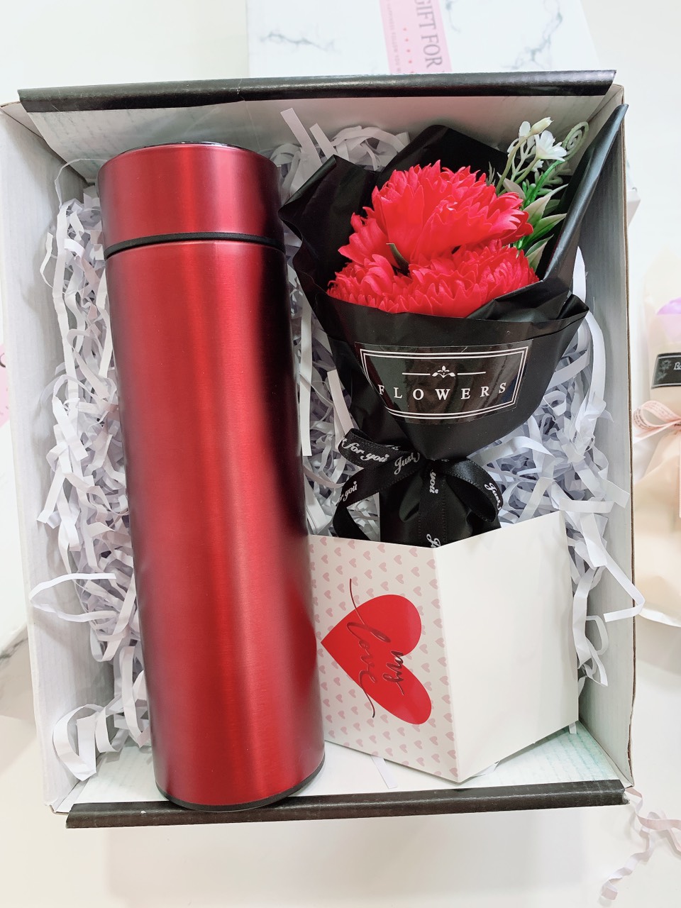 Hộp quà tặng 20/11, 8/3 tặng bạn gái, người yêu, giáo viên, bạn thân, đồng nghiệp, gồm hộp, bình giữ nhiệt, hoa sáp, thiệp