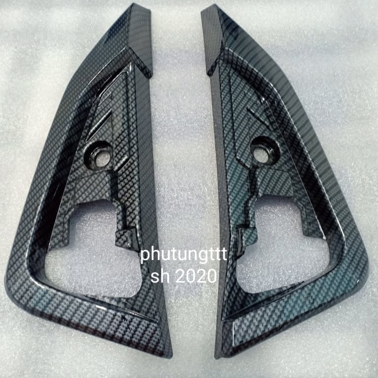 ỐP GÁC CHÂN LỚN SH 2020 CARBON