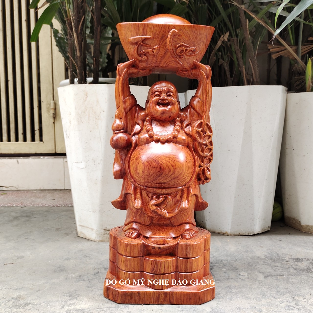 Tượng phật di lặc dâng vàng gỗ hương cao 50 cm cực đẹp