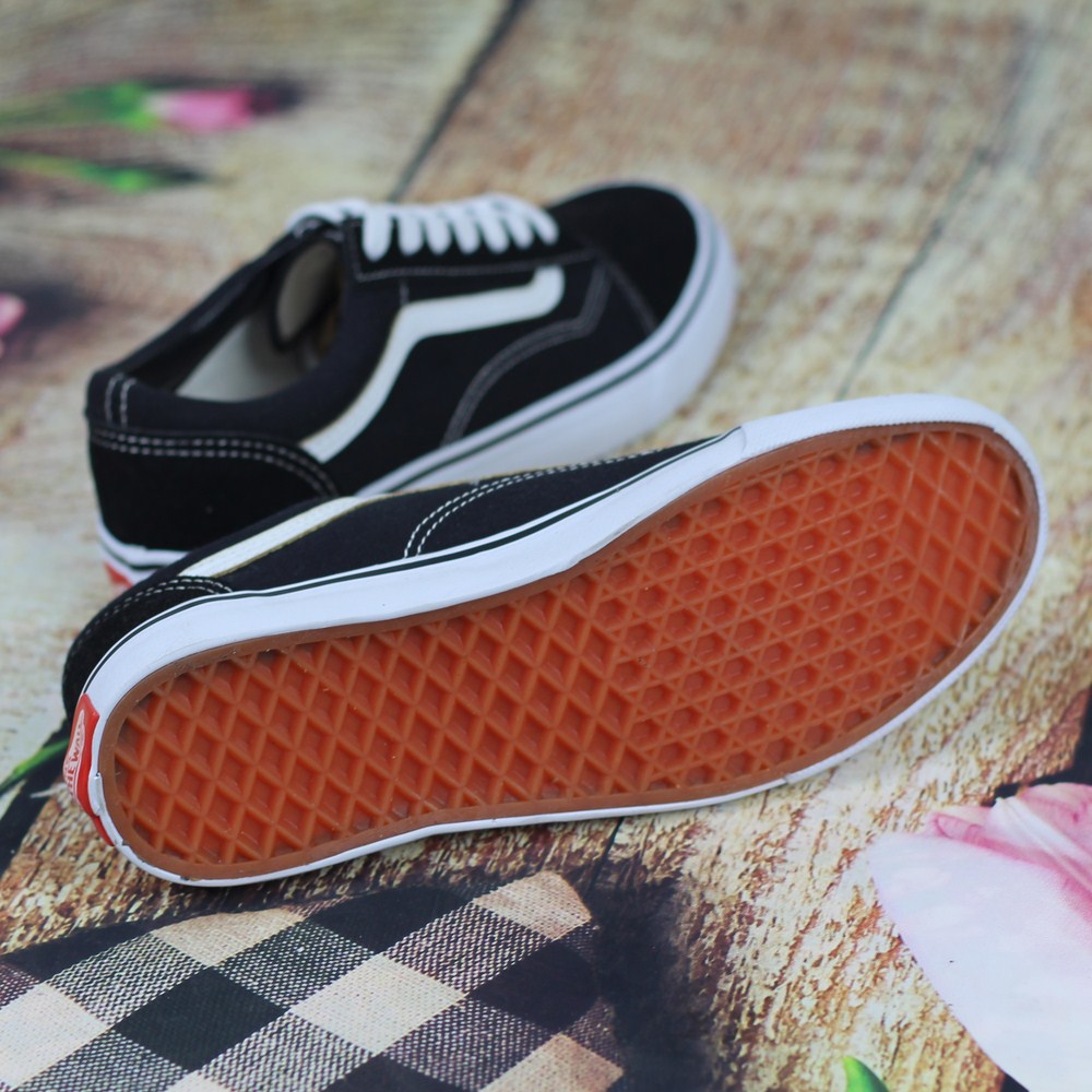 Giày Sneaker Nam Va Màu  Đen