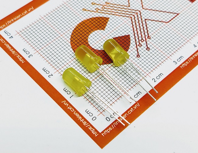 Led 5mm vàng (20c)