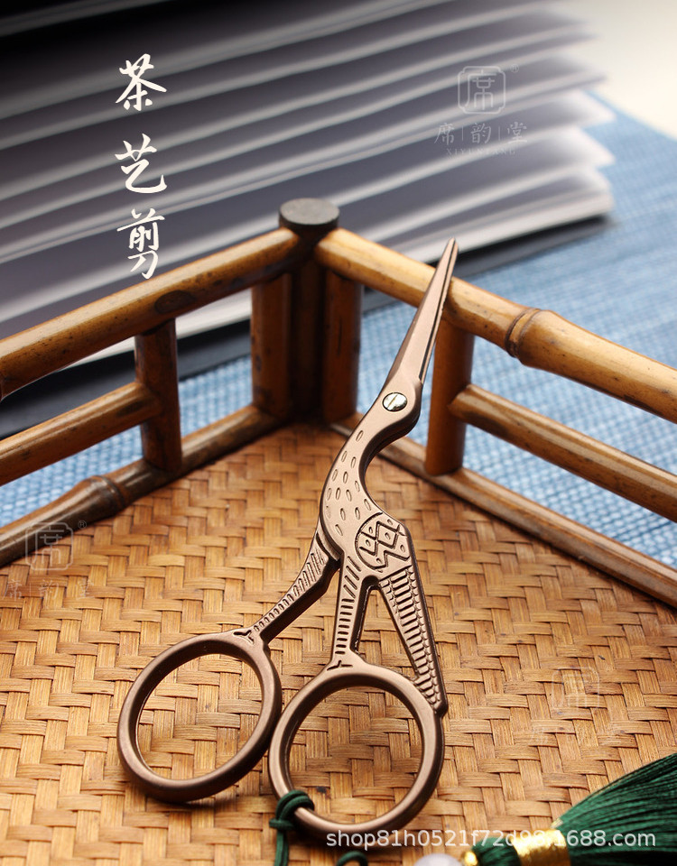KÉO CẮT TÚI TRÀ HÌNH HẠC TIÊN