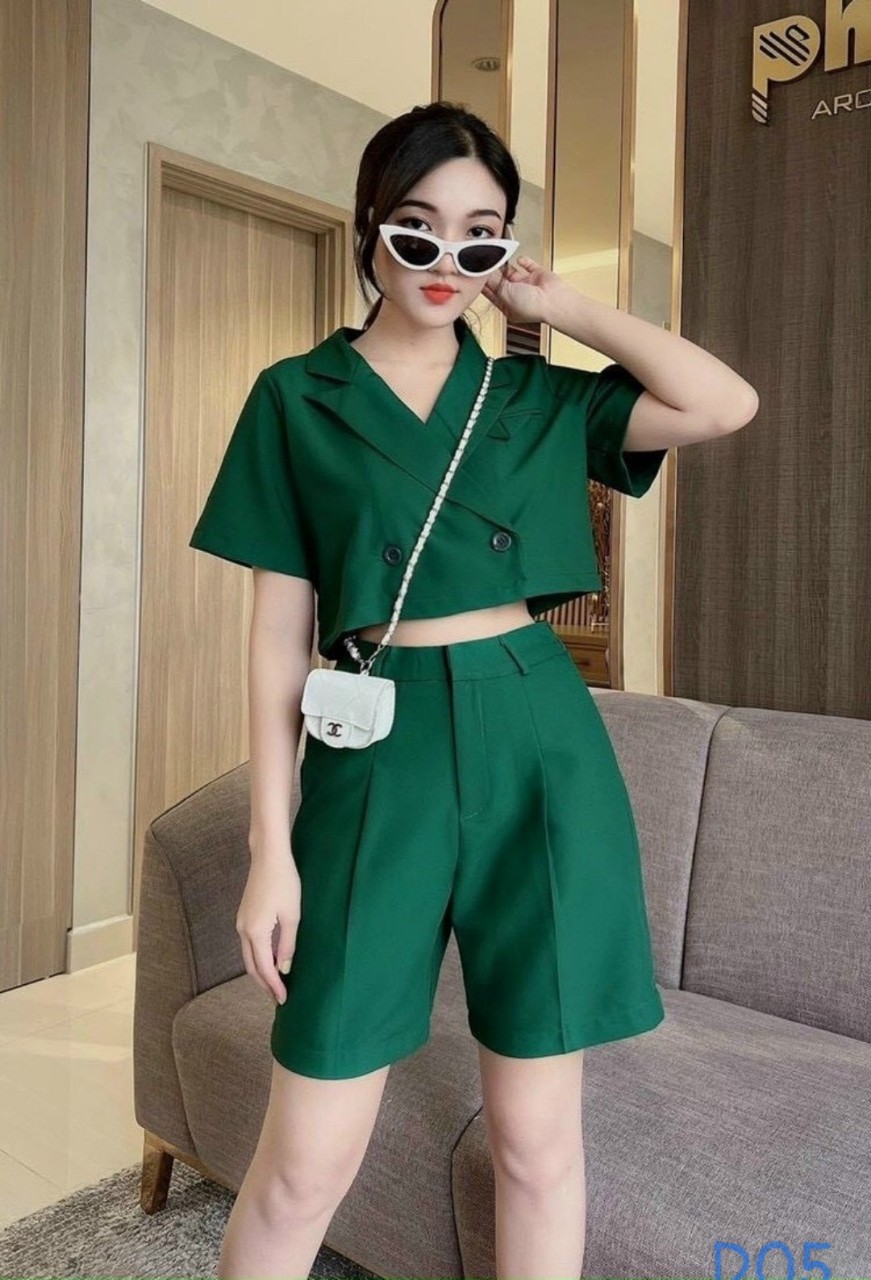 Set bộ đồ nữ thời trang trẻ ngắn trẻ trung tôn dáng hot hit 2022 pt fashion