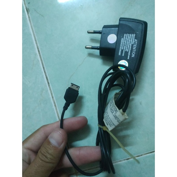 Sạc cho điện thoại samsung E1200 J700 -E210