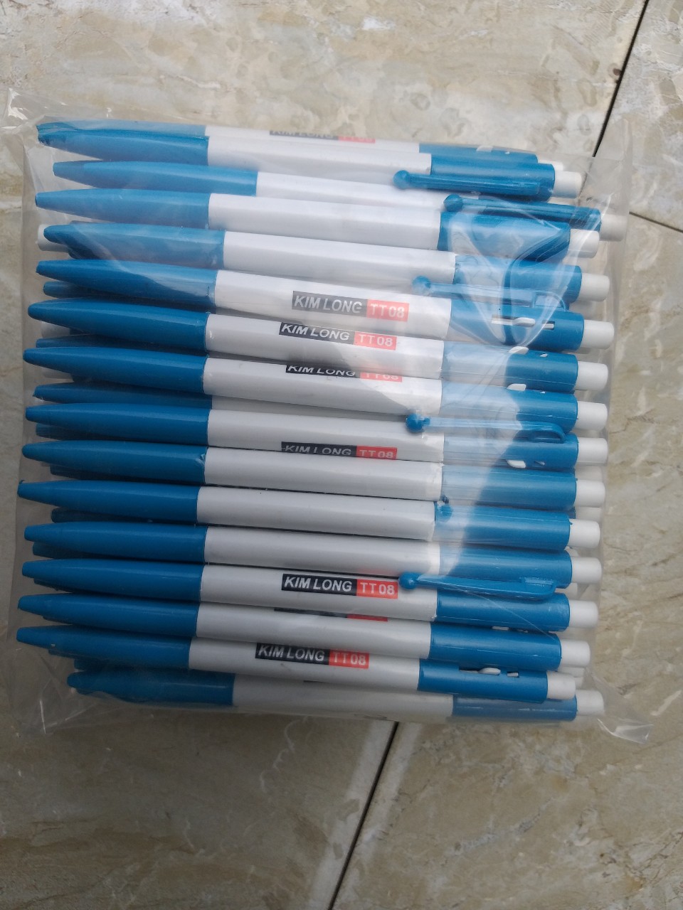 Combo 100 bút bi mực xanh Kim Long TT-08