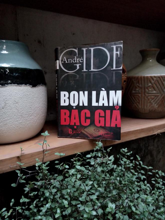 Bọn Làm Bạc Giả