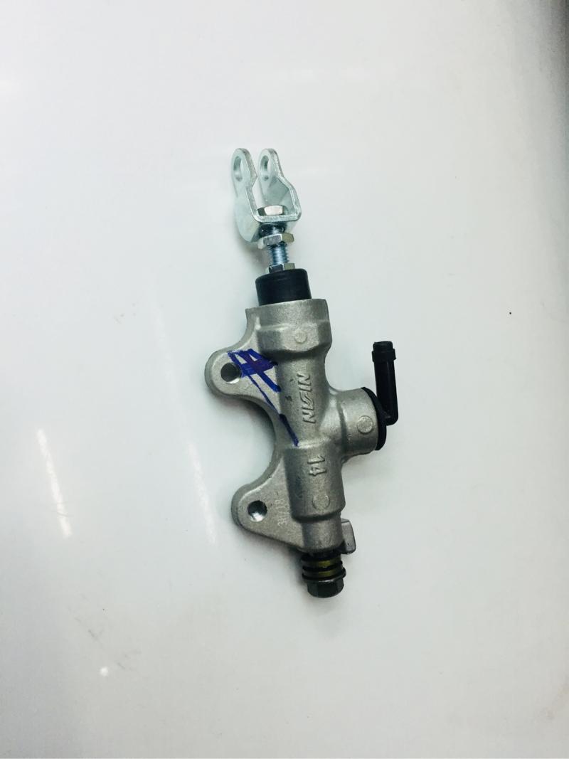 Pen đạp sau Exciter Nissin